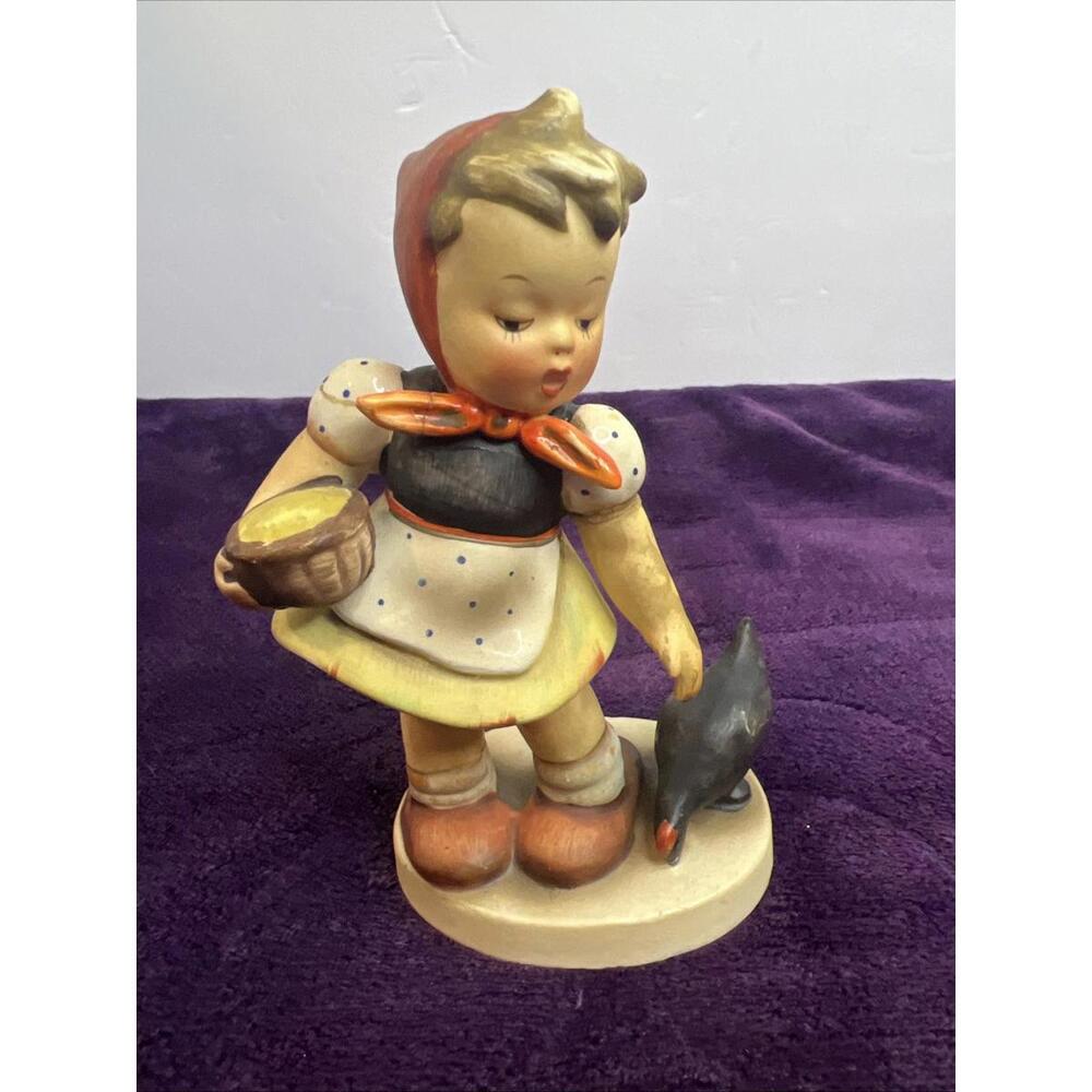 Excellent Condition!! Vintage Napco Ceramic Girl "Two Chicks" 